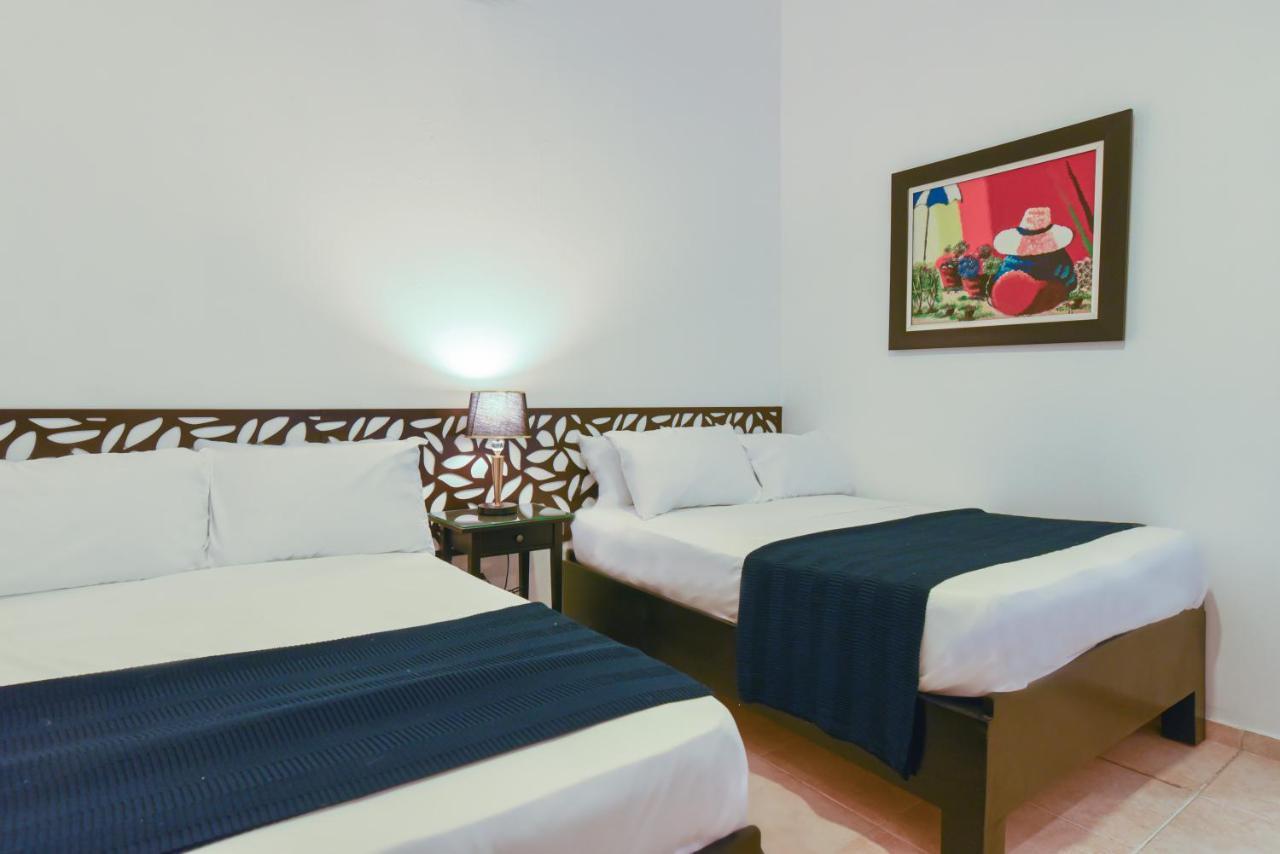 Ph 19 Guesthouse Hotel In Gazcue Santo Domingo Exterior photo
